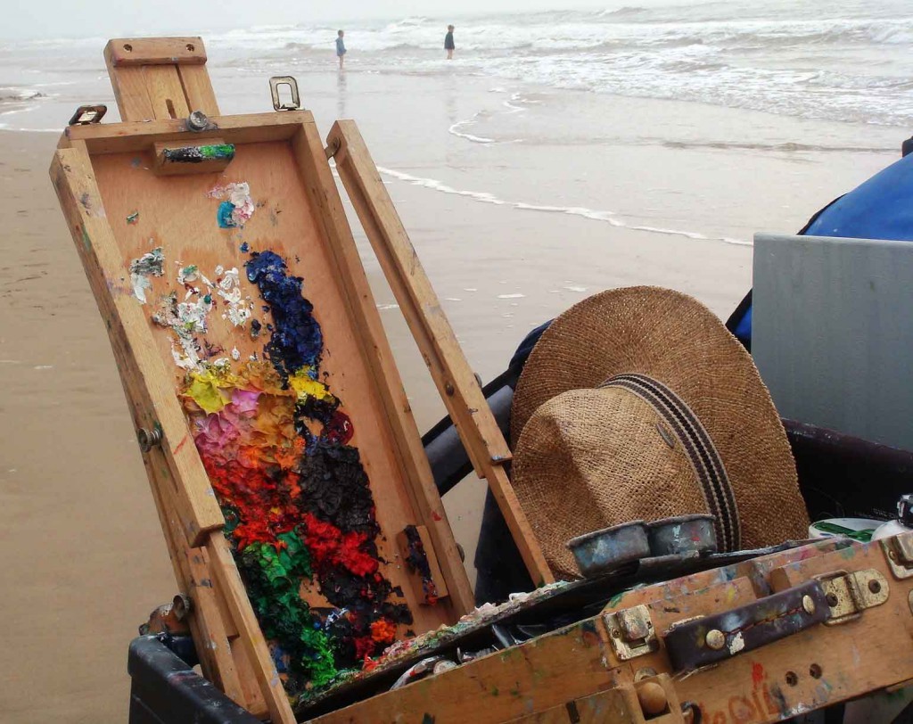 Oil painting palette case open at the beach 